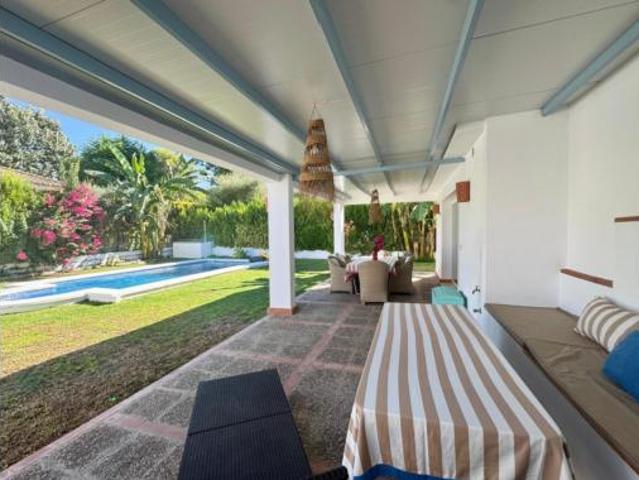Chalet Alquiler Carmona, Carmona