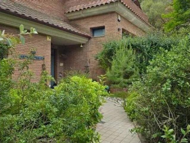 Chalet Alquiler Begues, Begues