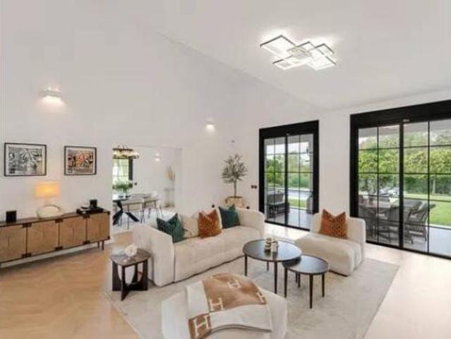 Chalet Alquiler Estepona, El Paraíso Atalaya Benamara