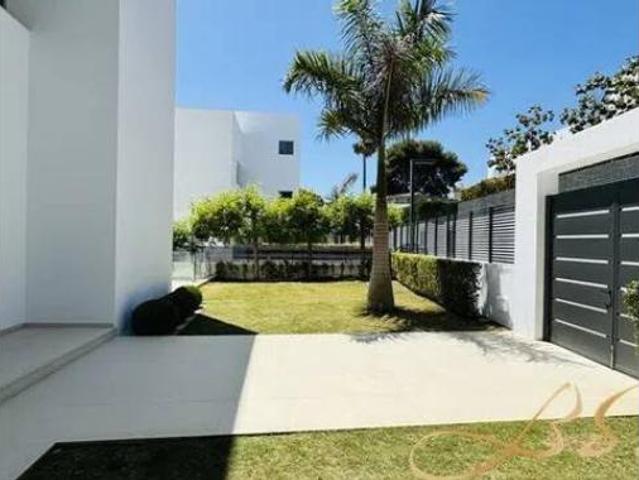 Chalet Alquiler Estepona, El Paraíso Atalaya Benamara