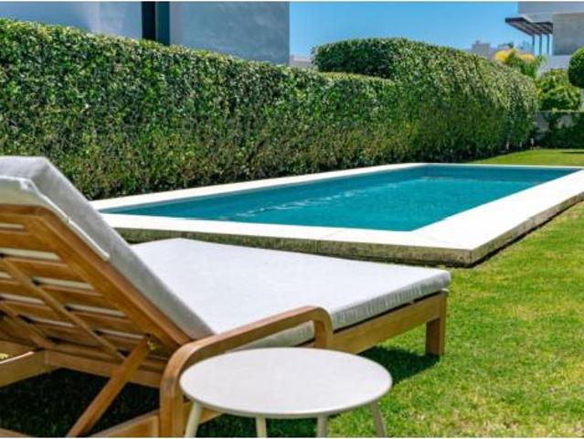 Chalet Alquiler Estepona, Estepona