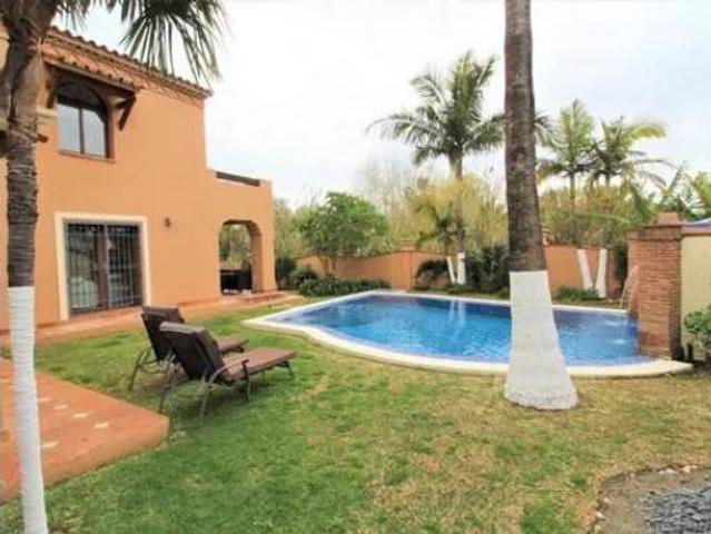 Chalet Alquiler Estepona, Estepona