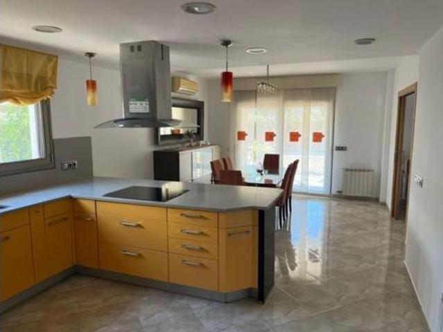Chalet Alquiler Llagostera, Llagostera