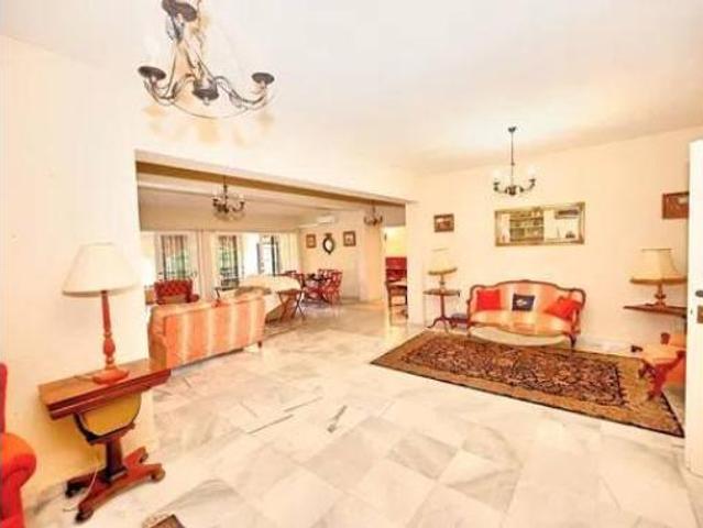 Chalet Alquiler San Roque, Núcleo