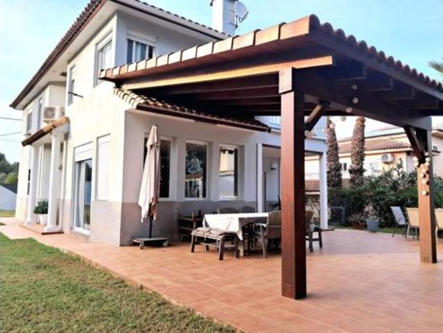 Chalet Alquiler Serra, Serra