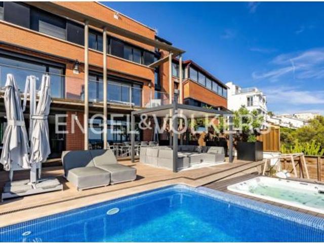 Chalet Alquiler Sitges, Les Botigues de Sitges