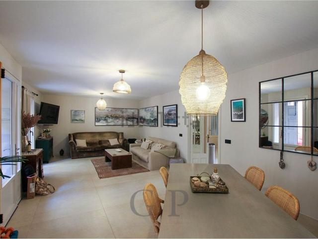 Chalet, Arta