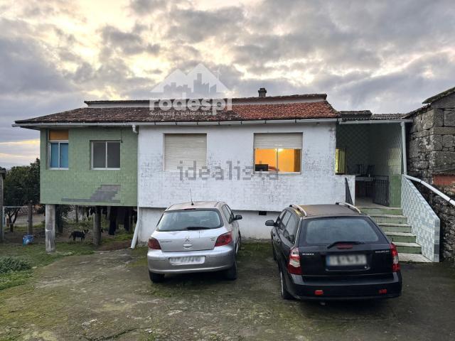 Chalet, Arbo