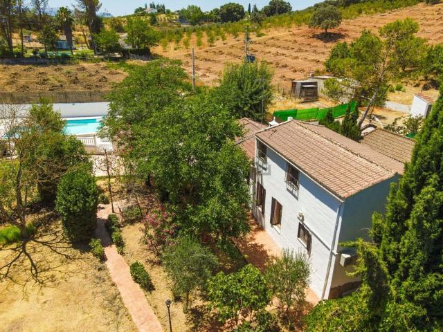Chalet, Archidona
