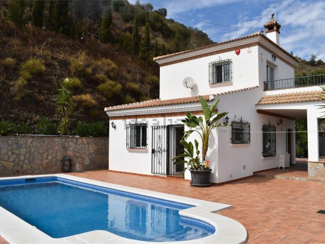Chalet, Arenas