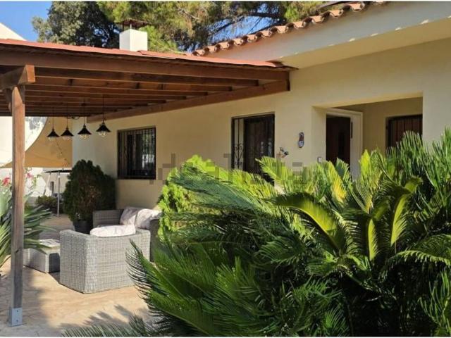 Chalet, Argentona