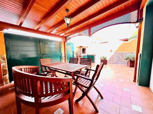 Chalet, Arona