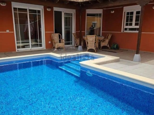 Chalet, Arona