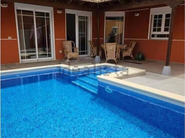 Chalet, Arona