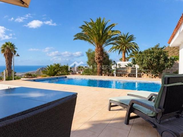 Chalet, Arona