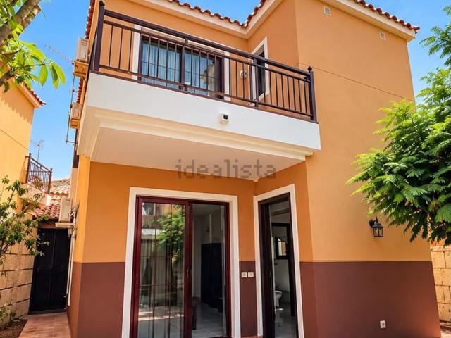 Chalet, Arona