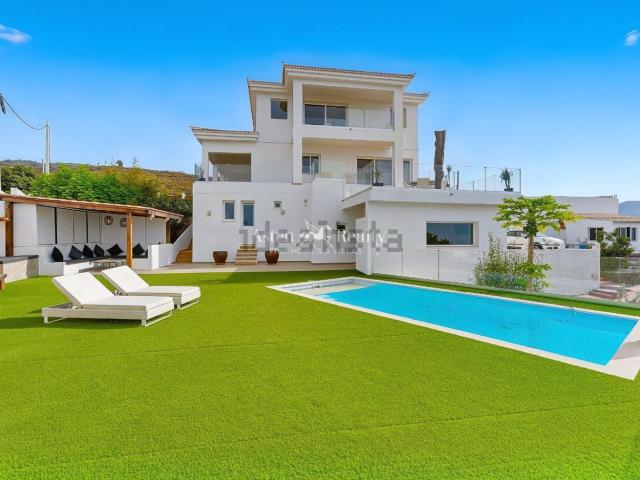 Chalet, Arona