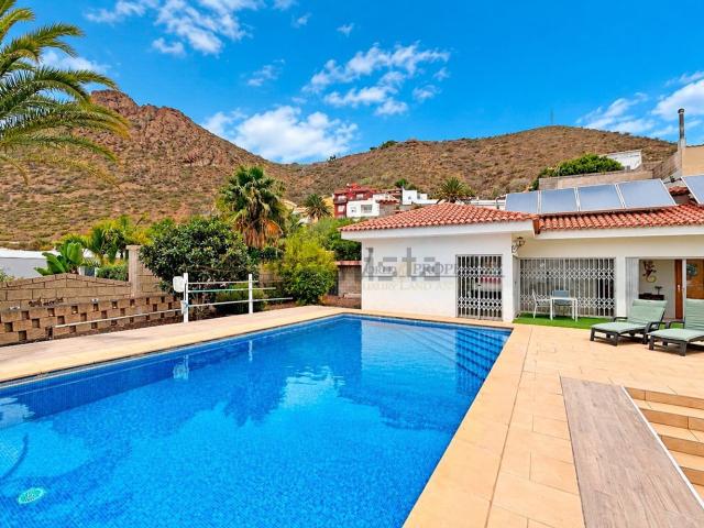 Chalet, Arona