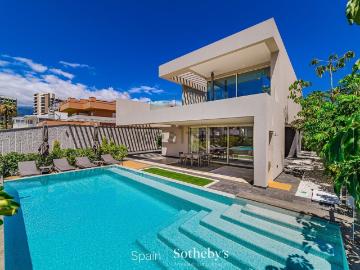 Chalet, Arona