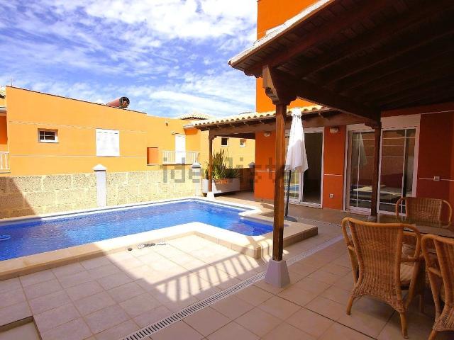 Chalet, Arona