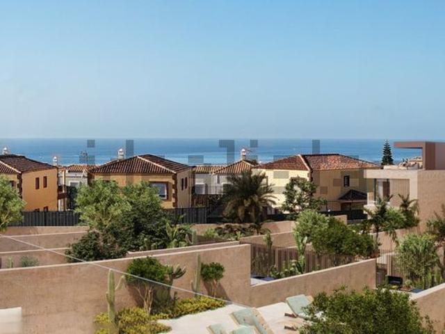 Chalet, Arona