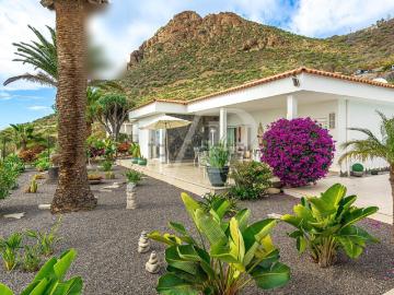 Chalet, Arona
