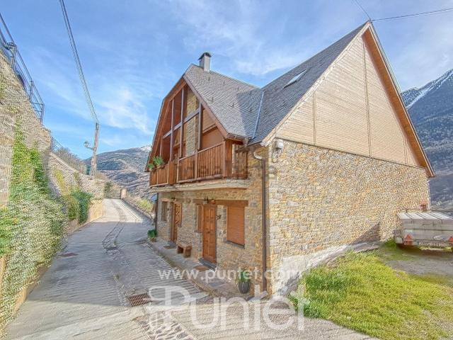 Chalet, Arró