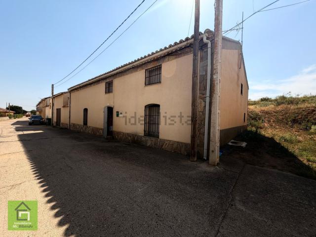 Chalet, Aspariegos