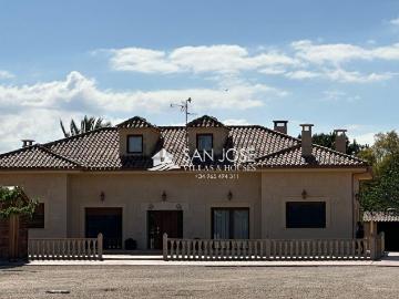 Chalet, Aspe