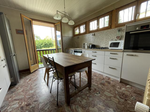 CHALET AVEC VUE DEGAGEE AIX LES BAINS