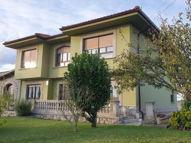 Chalet, Avilés