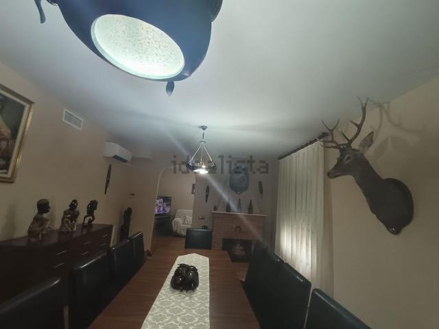 Chalet, Botija