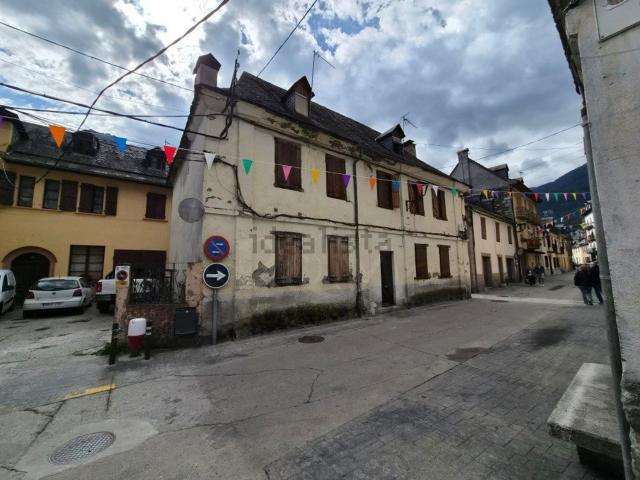 Chalet, Bossóst