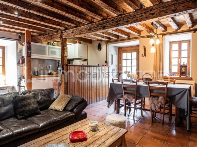 Chalet, Bausen