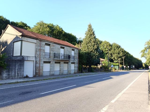 Chalet, Bande