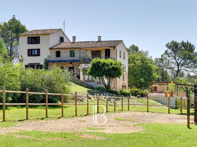 Chalet, Banyoles