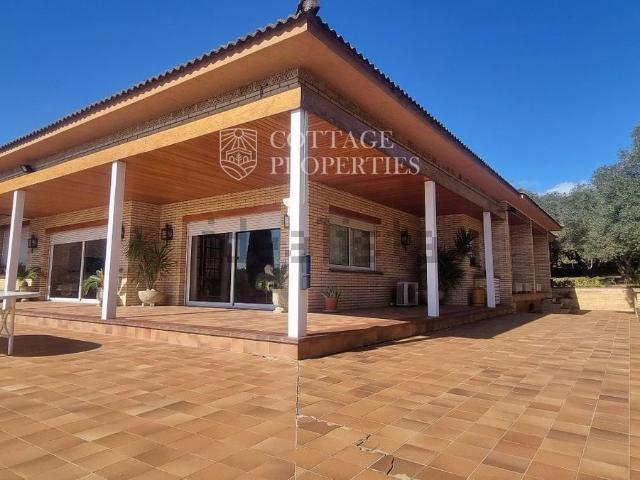 Chalet, Banyoles
