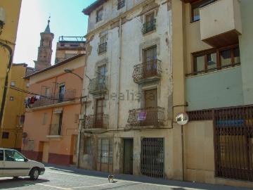Chalet, Barbastro