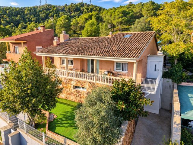 Chalet, Begues