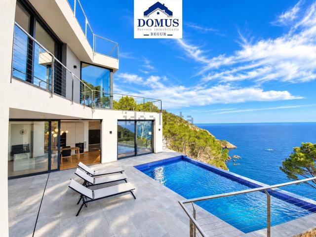 Chalet, Begur