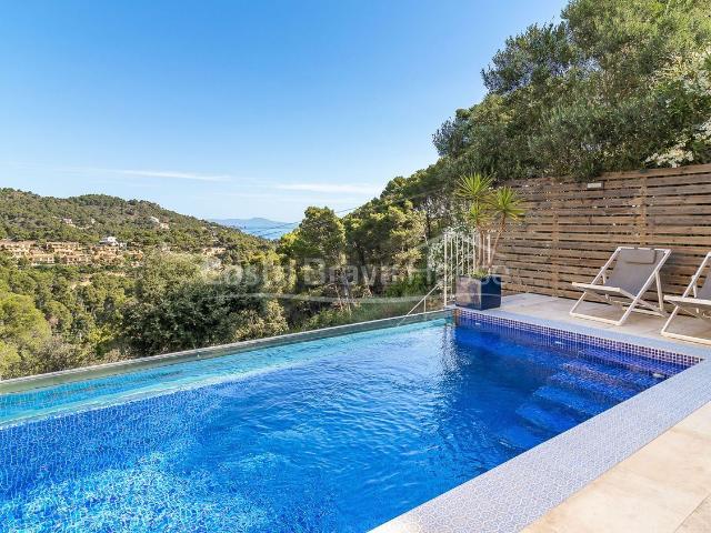 Chalet, Begur