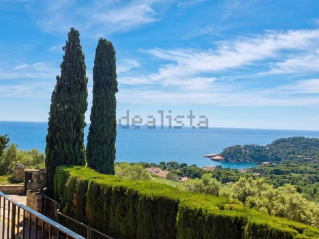 Chalet, Begur