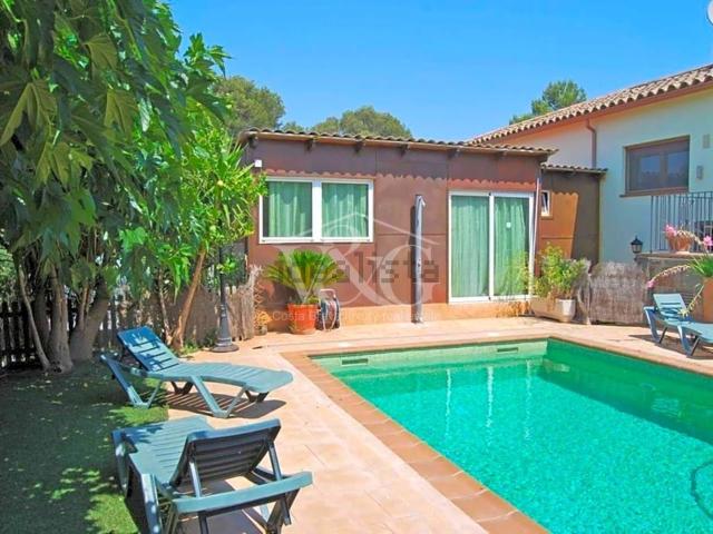 Chalet, Begur