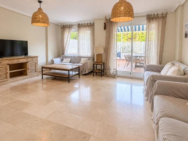 Chalet, Bel Air, Estepona