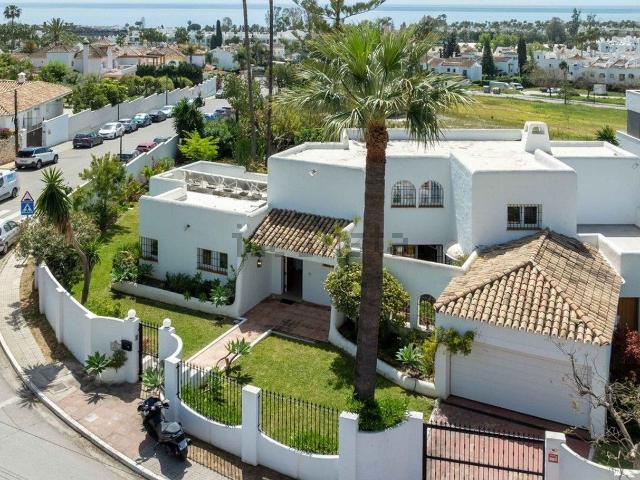 Chalet, Bel Air, Estepona