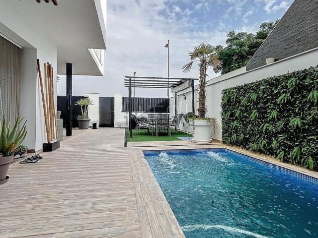 Chalet, Belicena