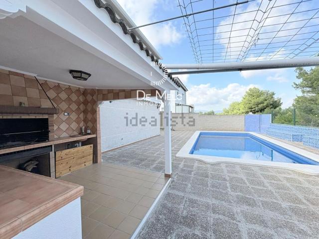 Chalet, Bellvei