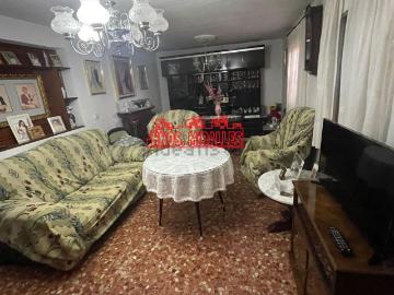Chalet, Benalua de las Villas