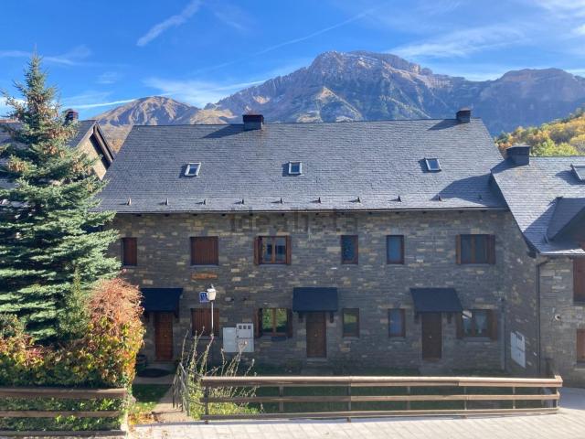 Chalet, Biescas