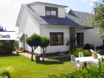 Chalet, Bigues i Riells
